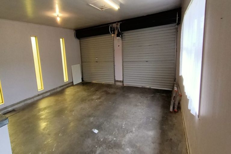 Photo of property in 27 Rushgreen Avenue, Pahurehure, Papakura, 2113