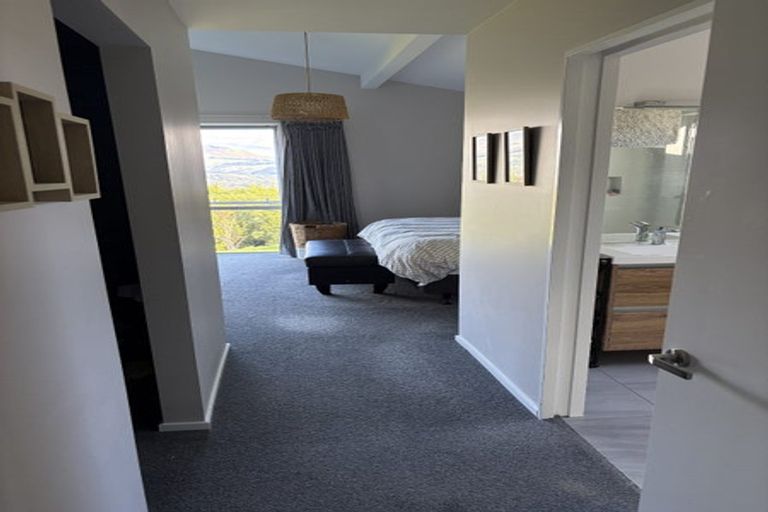 Photo of property in 6 Hyllton Heights, Lyttelton, 8082