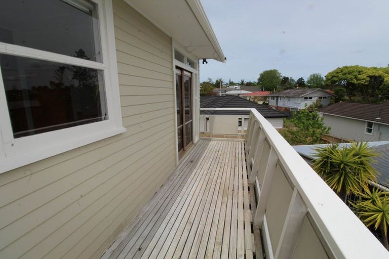 Photo of property in 232 Birkdale Road, Birkdale, Auckland, 0626