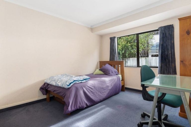 Photo of property in 8 Kestrel Avenue, Welcome Bay, Tauranga, 3112