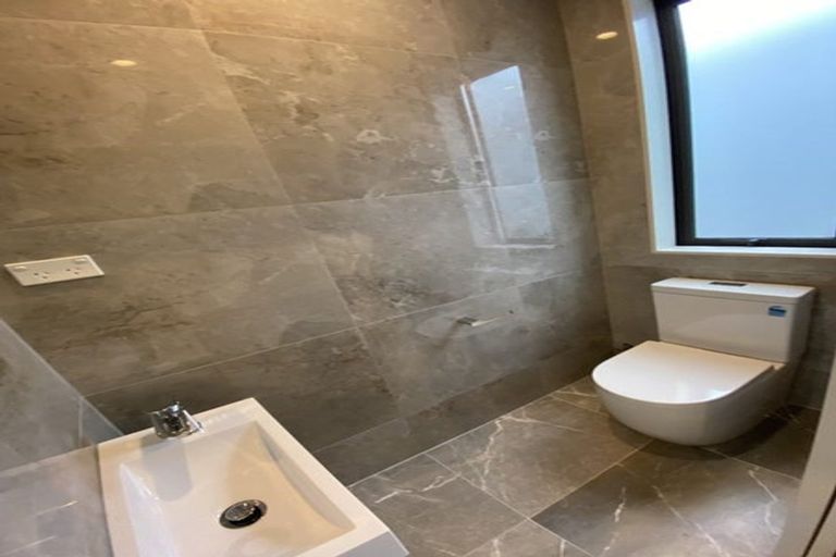 Photo of property in 24b Horokaka Street, Massey, Auckland, 0614