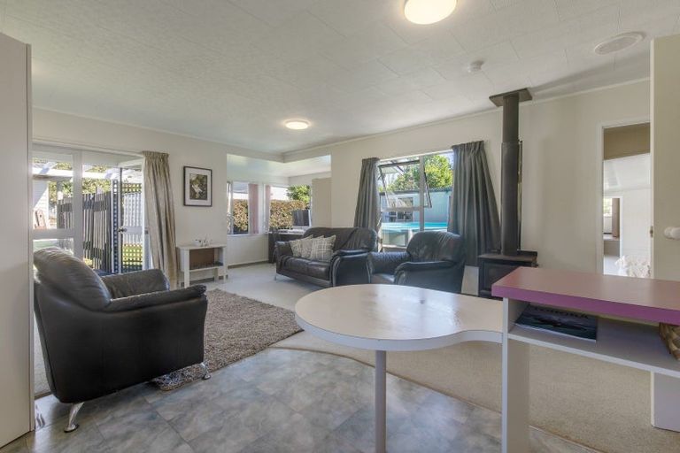 Photo of property in 69 Abbotsford Road, Waipawa, 4210