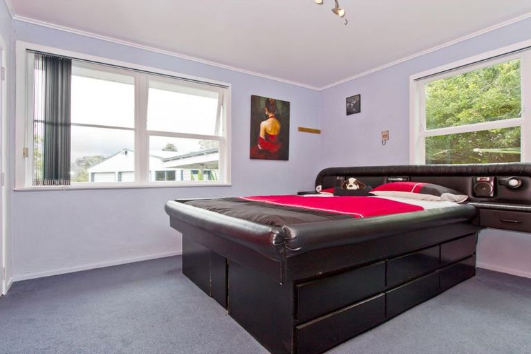 Photo of property in 6 Tamariki Avenue, Kelston, Auckland, 0602