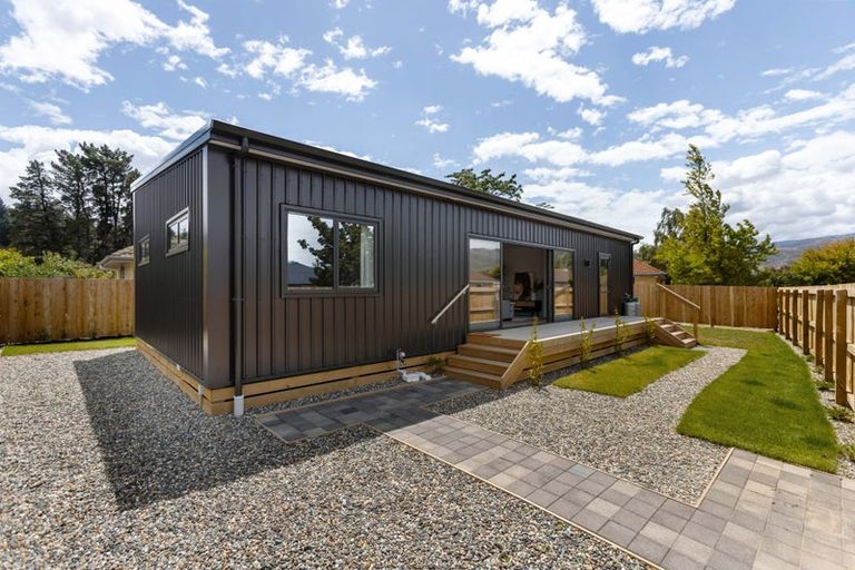 Photo of property in 142 Waenga Drive, Cromwell, 9310