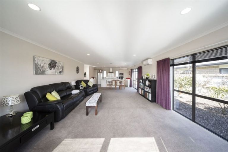 Photo of property in 11 Reremoana Close, Hawera, 4610