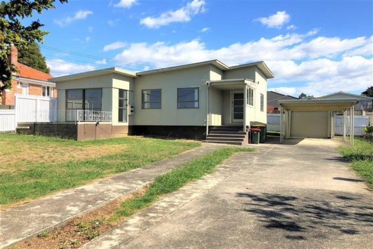 Photo of property in 17 Liverpool Street, Papakura, 2110