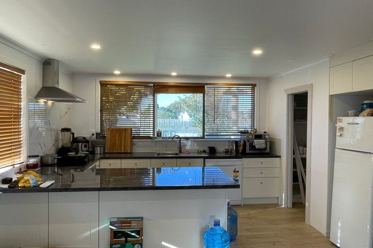 Photo of property in 72 Alexandra Street, Marton, 4710