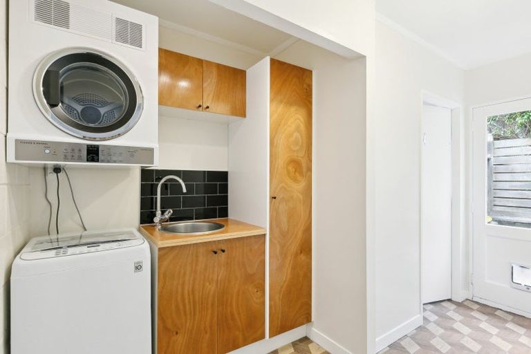 Photo of property in 79a Churton Drive, Churton Park, Wellington, 6037