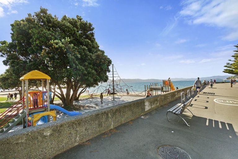 Photo of property in Mariner, 1/140b Oriental Parade, Oriental Bay, Wellington, 6011