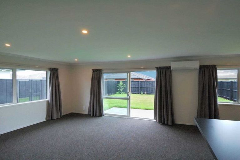 Photo of property in 21 Ragley Way, Rolleston, 7615