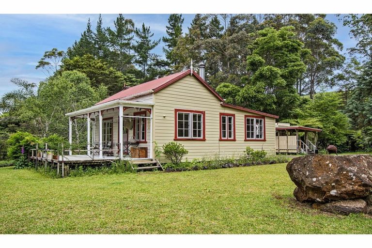 Photo of property in 106 Trounson Park Road, Kaihu, Dargaville, 0379