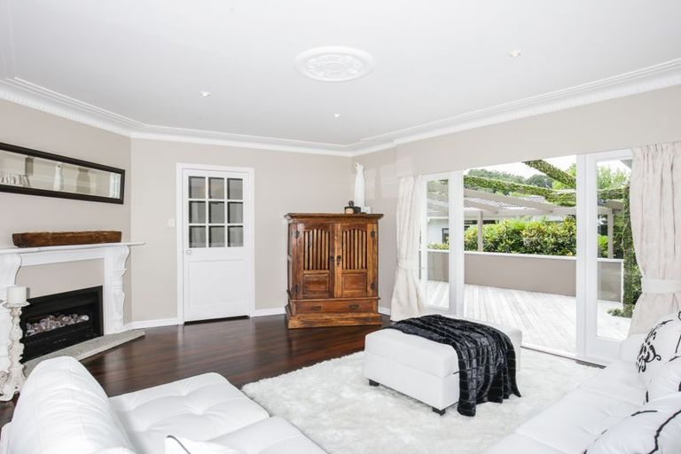 Photo of property in 559 South Titirangi Road, Titirangi, Auckland, 0604