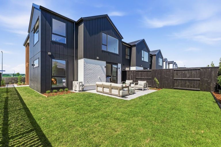 Photo of property in 29 Carronade Street, Papamoa Beach, Papamoa, 3118