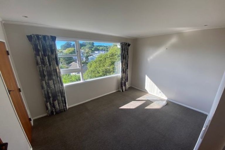 Photo of property in 8 Arapiko Street, Johnsonville, Wellington, 6037