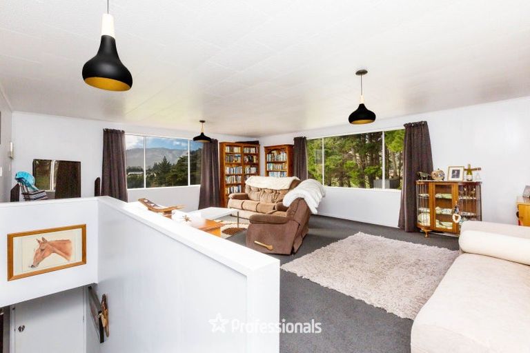 Photo of property in 1712 State Highway 2, Kaitoke, Upper Hutt, 5018