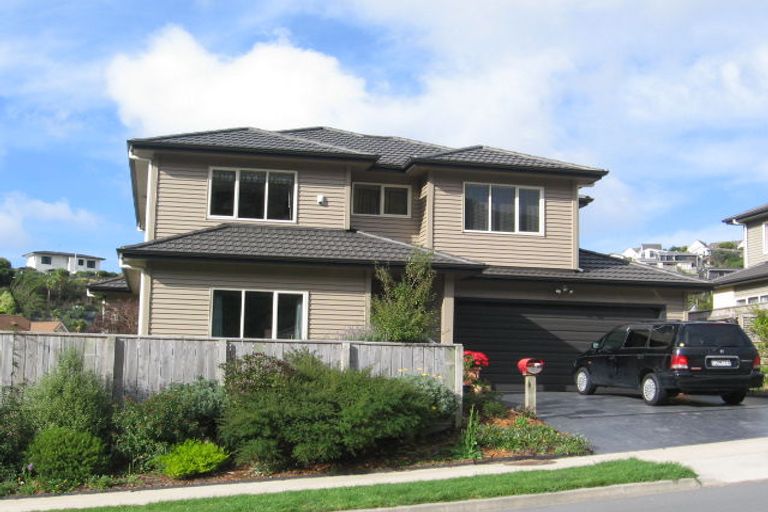 Photo of property in 209 Westchester Drive, Churton Park, Wellington, 6037