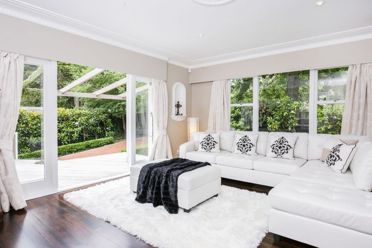 Photo of property in 559 South Titirangi Road, Titirangi, Auckland, 0604