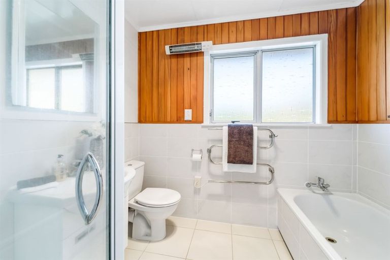 Photo of property in 10 Helvetia Drive, Browns Bay, Auckland, 0630