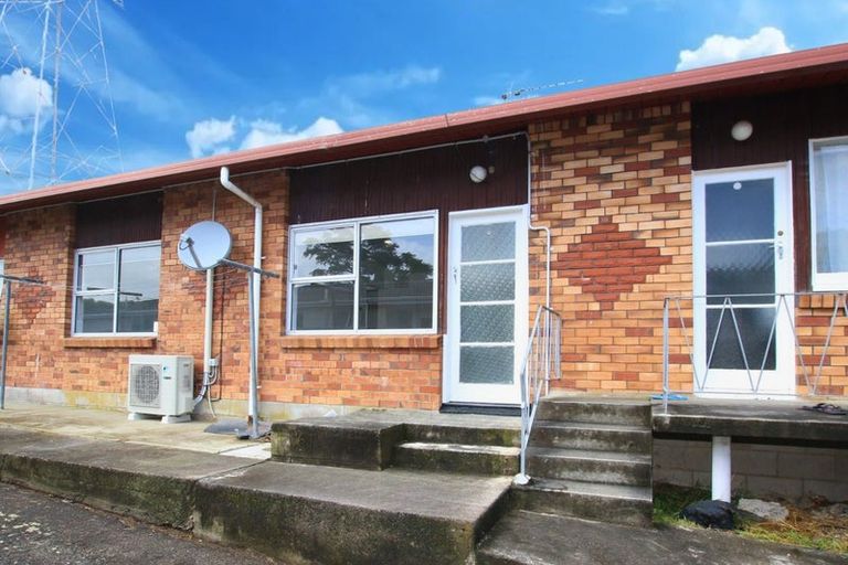 Photo of property in 3/74 Portage Road, New Lynn, Auckland, 0600