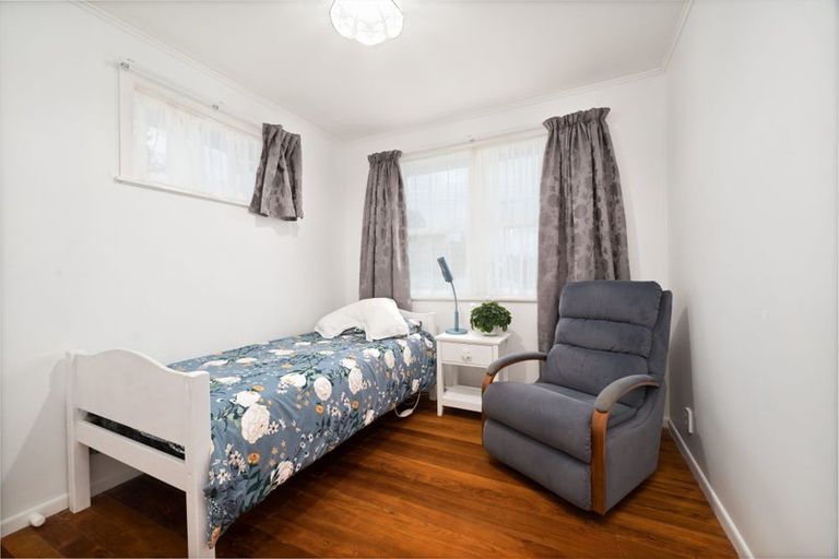 Photo of property in 7 Helena Street, Massey, Auckland, 0614