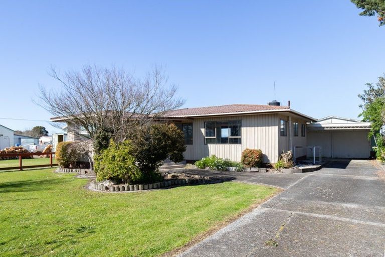 Photo of property in 18 Orchard East Road, Ngatea, 3503