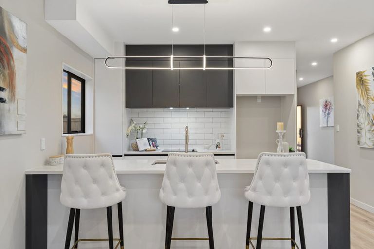 Photo of property in 80b Kahui Parade, Karaka, 2113