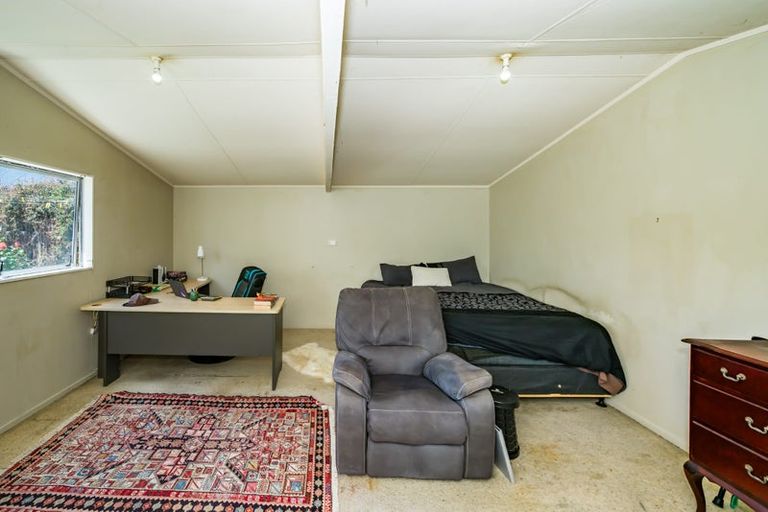 Photo of property in 20 Freyberg Crescent, Waikanae Beach, Waikanae, 5036