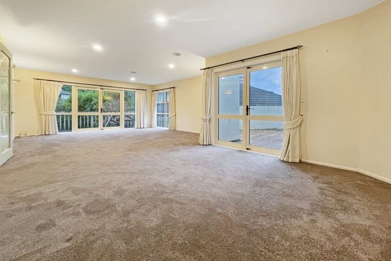 Photo of property in 18 Myers Grove, Churton Park, Wellington, 6037