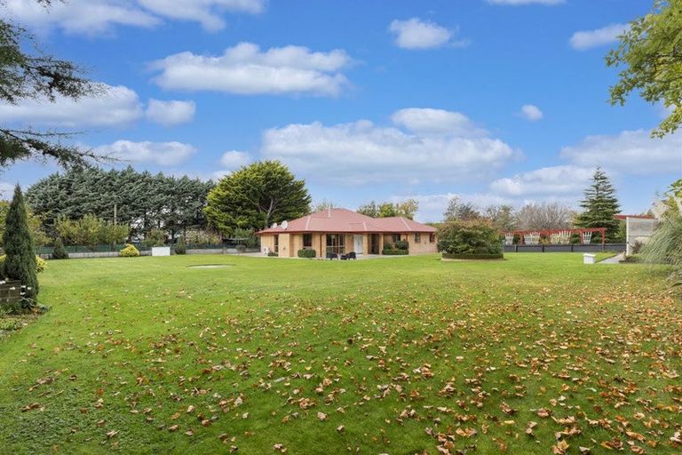 Photo of property in 20 Allin Drive, Waikuku Beach, 7402