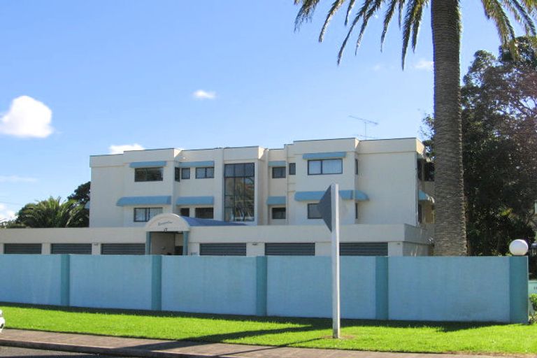Photo of property in 15f Puriri Avenue, Orewa, 0931