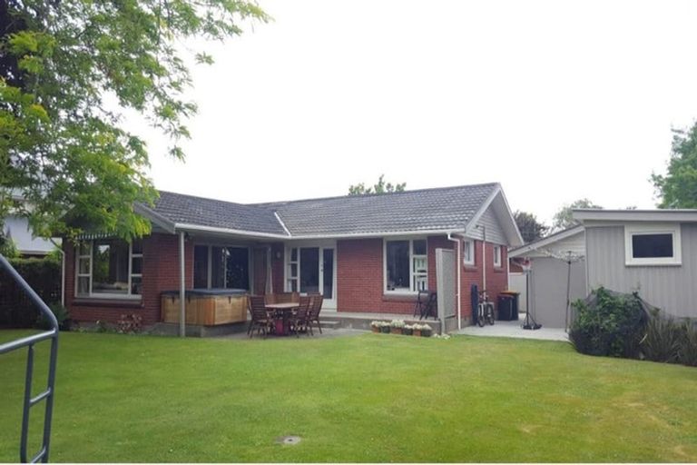 Photo of property in 205a Matsons Avenue, Papanui, Christchurch, 8053