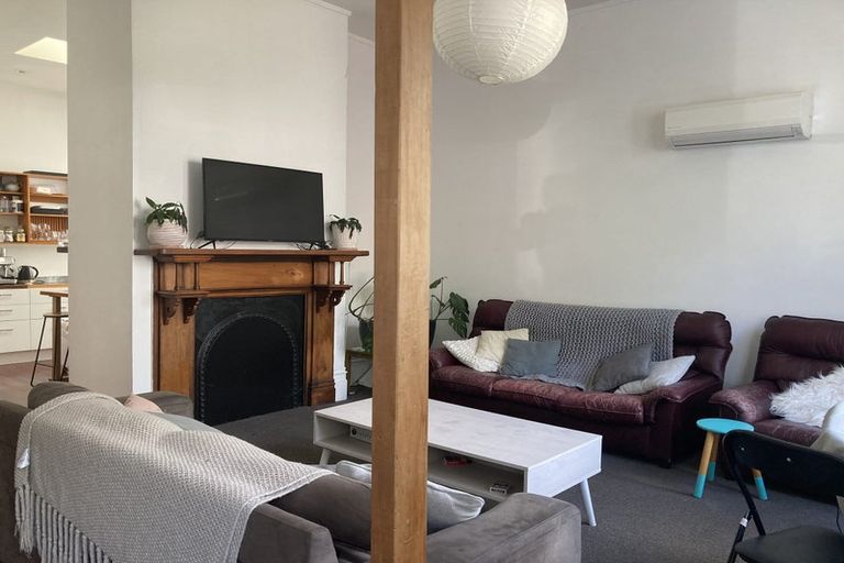 Photo of property in 15 Myrtle Crescent, Mount Cook, Wellington, 6021