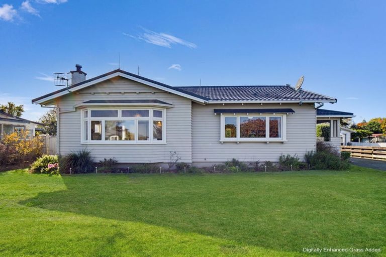 Photo of property in 61 Barraud Street, Dannevirke, 4930