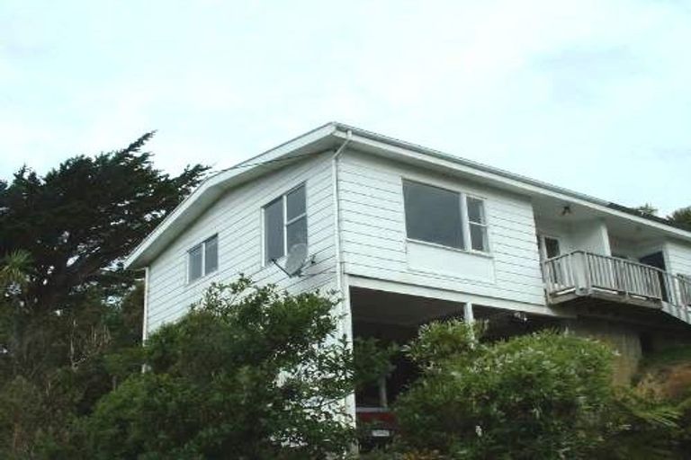Photo of property in 30a Huntingdon Street, Northland, Wellington, 6012