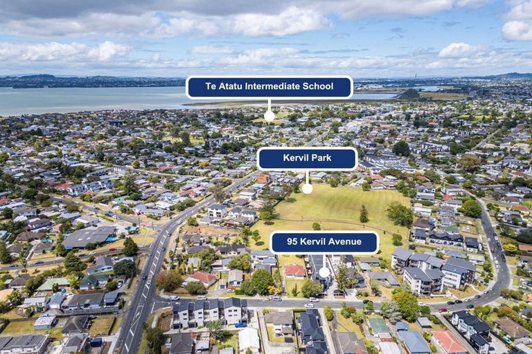 Photo of property in 95 Kervil Avenue, Te Atatu Peninsula, Auckland, 0610