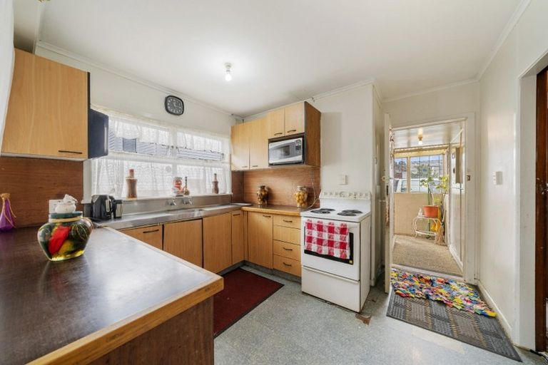 Photo of property in 122 Buckland Road, Mangere East, Auckland, 2024