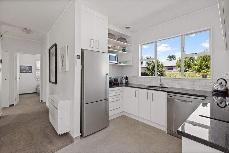 Photo of property in 16 Higgins Street, Marewa, Napier, 4110