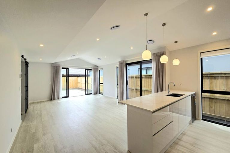 Photo of property in 62 Perendale Road, Jacks Point, 9371