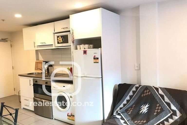 Photo of property in 23 Emily Place, Bellevue, Tauranga, 3110