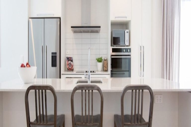 Photo of property in 97 Granville Drive, Massey, Auckland, 0614