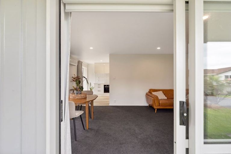 Photo of property in 50 Bowen Street, Cambridge, 3434