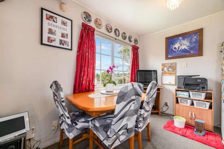 Photo of property in 204 Solar Road, Glen Eden, Auckland, 0602