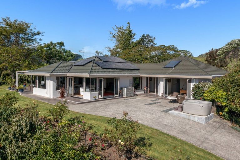 Photo of property in 16r Gunbar Drive, Welcome Bay, Tauranga, 3175