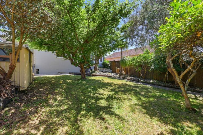 Photo of property in 2/135 Bucklands Beach Road, Bucklands Beach, Auckland, 2012