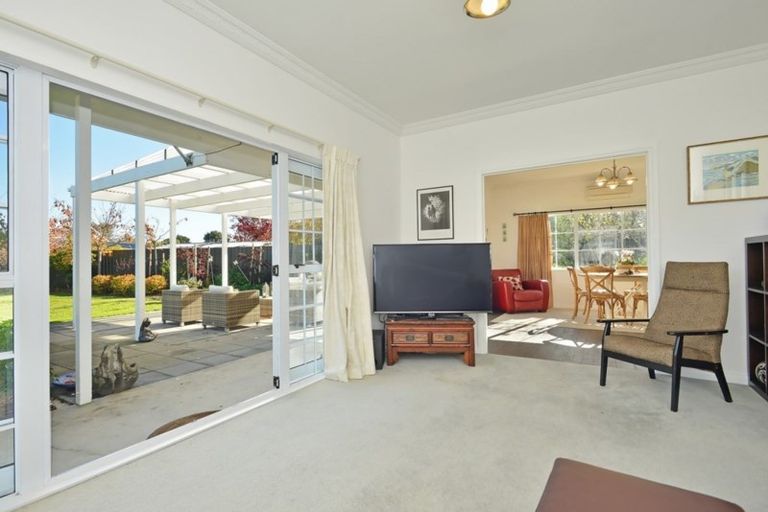 Photo of property in 56 Jellicoe Street, Greytown, 5712