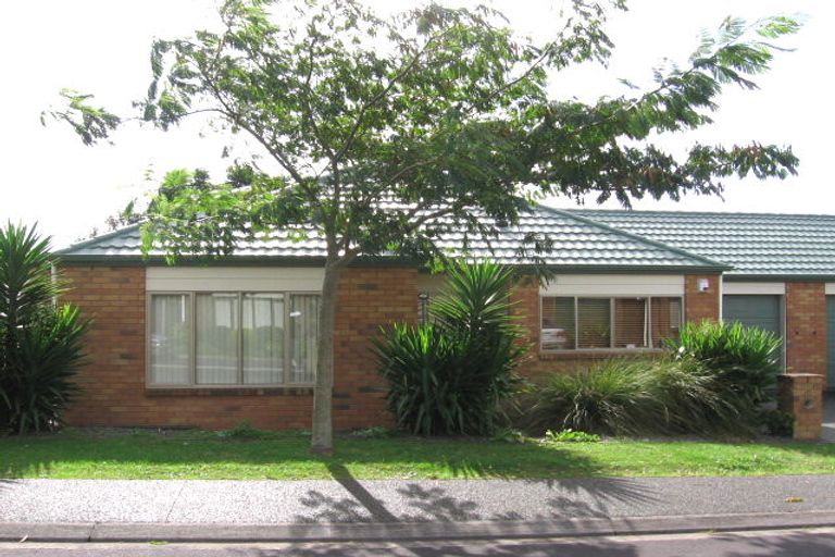 Photo of property in 18 Kilmarnock Avenue, Ranui, Auckland, 0612