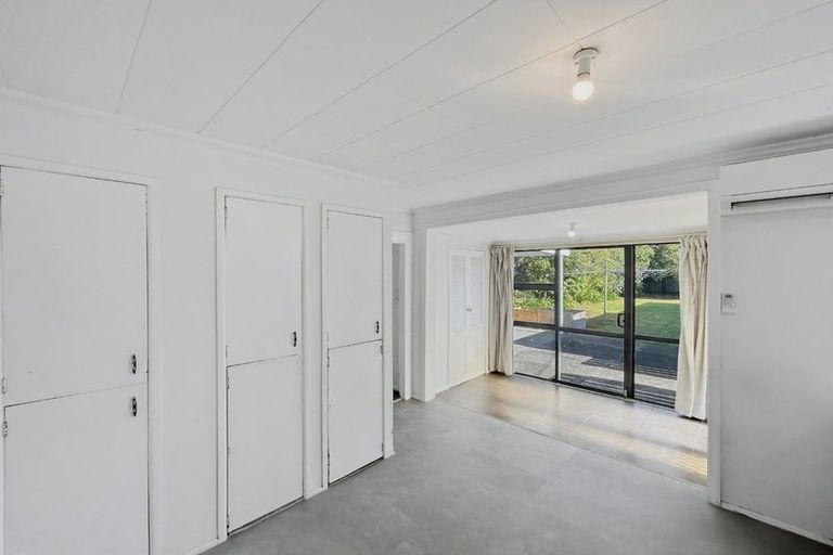 Photo of property in 21 Edgeware Road, Palmerston North, 4410