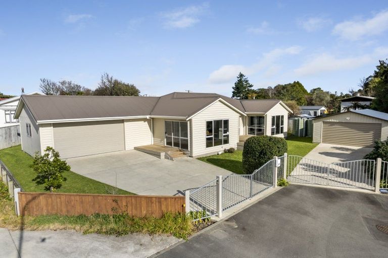 Photo of property in 12 Dal Din Drive, Otaki, 5512