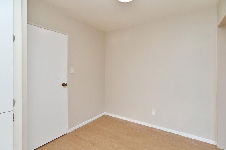 Photo of property in 5 Ballymena Drive, Belfast, Christchurch, 8051