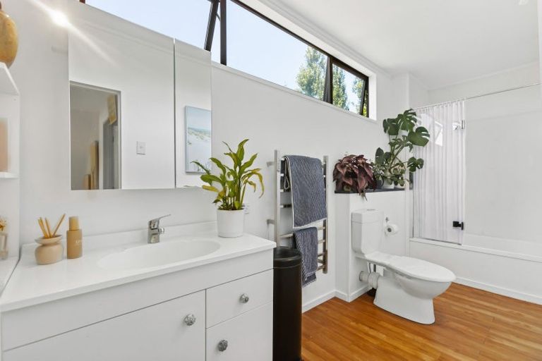 Photo of property in 17 Wairau Road, Albert Town, Wanaka, 9305